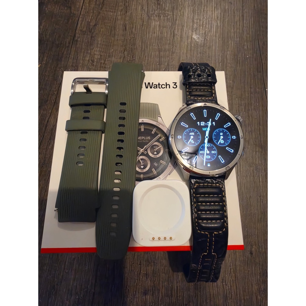 OnePlus Watch 3 Emerald Titanium Smartwatch OPWWE251 with Extra Leather Band